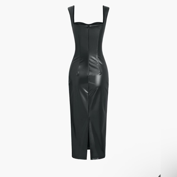 Commense Black Midi Dress - Picture 3 of 6